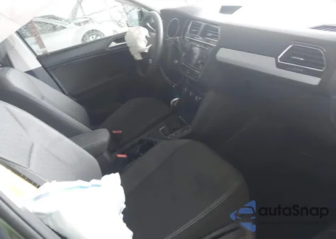 2021 Volkswagen Tiguan 2.0T S z USA, uszkodzony, nr VIN 3VV1B7AX3MM038913